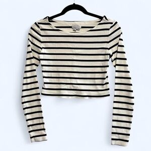 Esprit Black and White Fitted Crop Long Sleeve Shirt